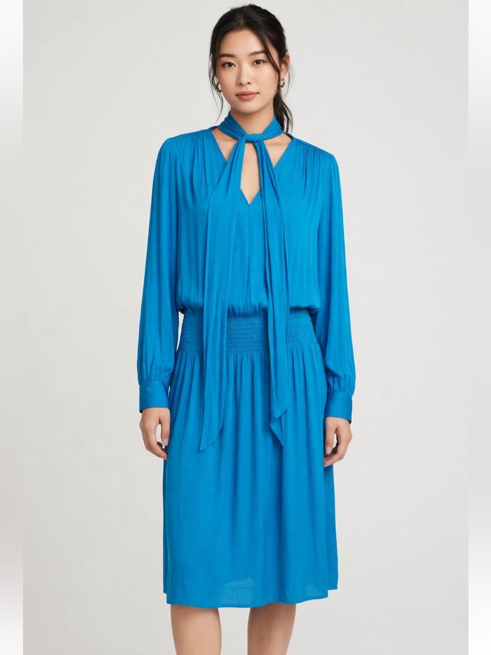 ALFANI | NWT Turquoise Modern Wave Long Sleeve V-Neck Dress With Smocked Waist